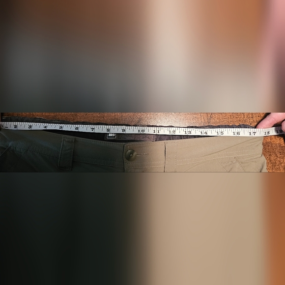 REI Pants Mens 30L Long Tan Khaki Beige Cargo Nylon Hiking Stretch Outdoor - Picture 14 of 14